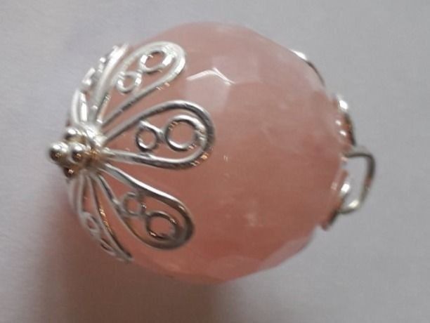 Ciondoli: Rosenquarz Schmuck Anhänger – Nuovo e nell'imballaggio originale da Winistorf venduto da acreativ2 1