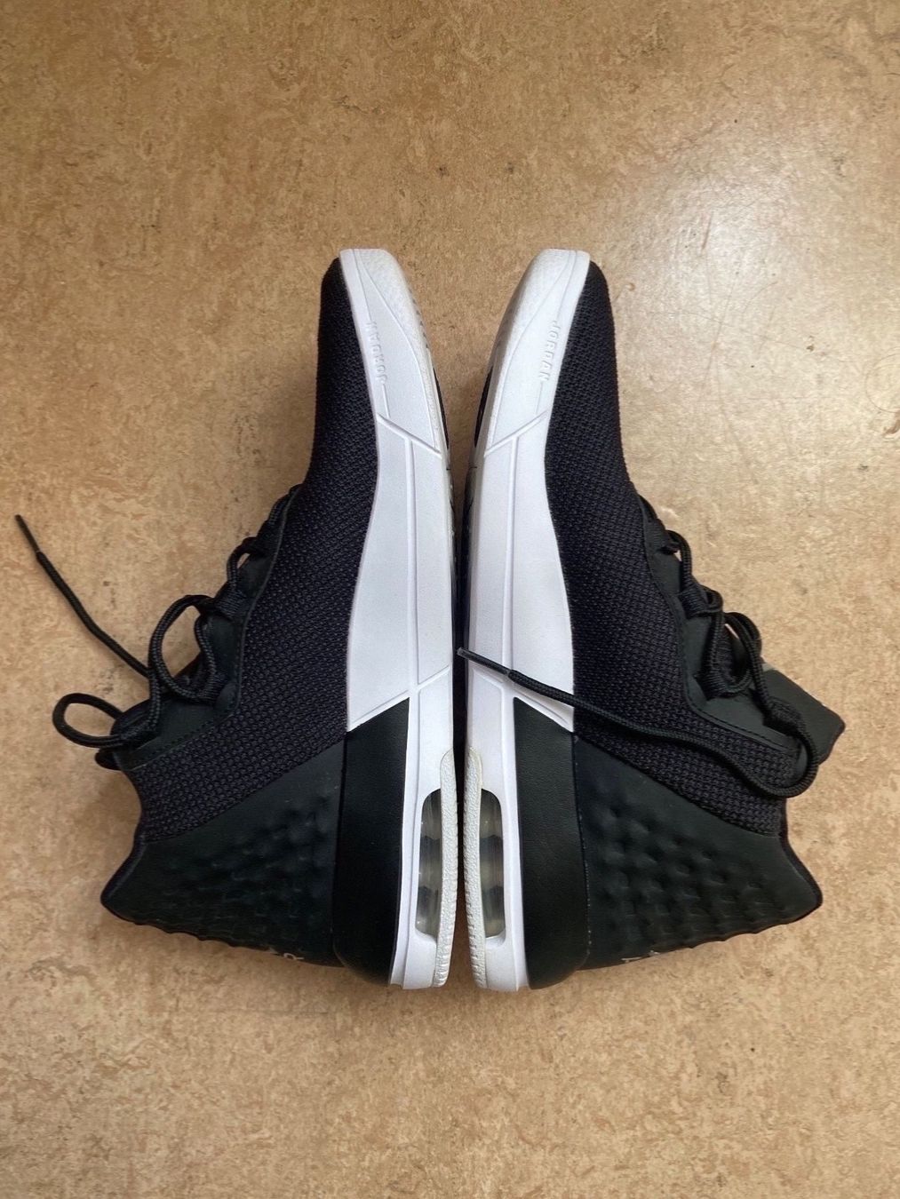 Jordan Scarpe da uomo: Nike Jordan Academy Sneaker – Nuovo (secondo la descrizione) da Zürich venduto da dedasiba 2