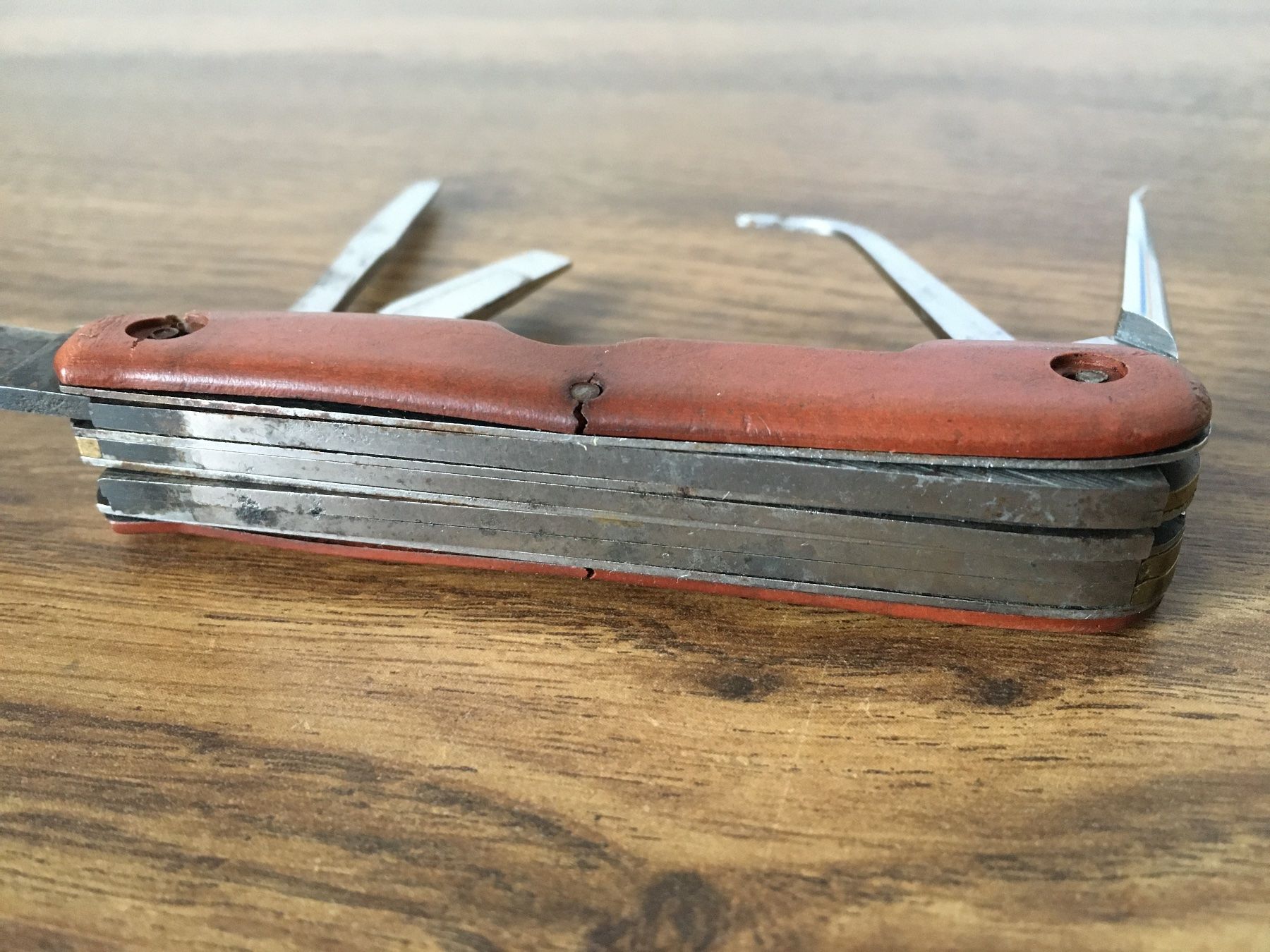 Victorinox Taschenmesser: VICTORIA SWITZERLAND - Sackmesser - S.B.B. C.F.F. – Gebraucht aus Andwil SG von Rainboli 7