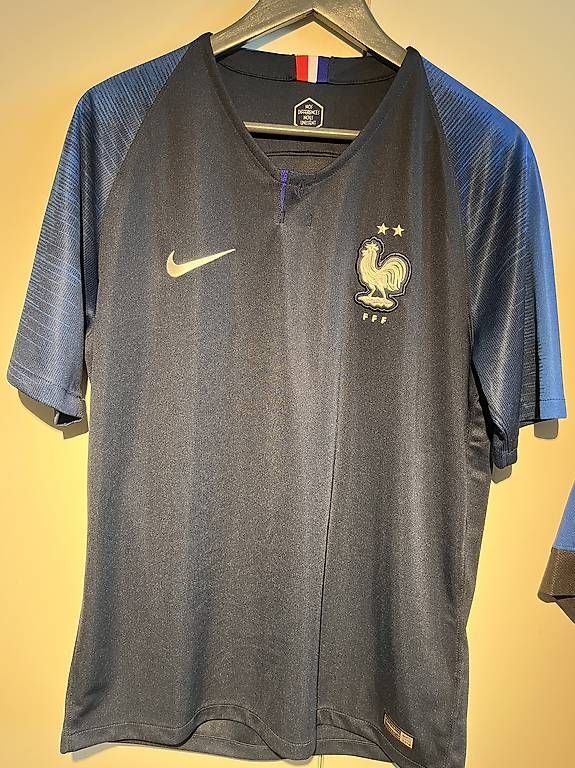 Nike Canottiere & Pantaloni: Frankreich original Trikot 2018 Large – Usato da Zürich venduto da Mark.2021