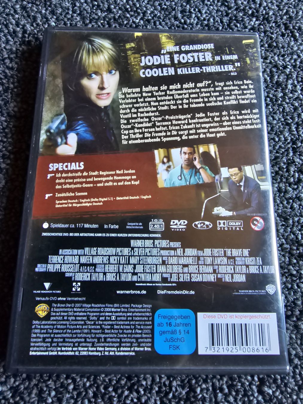 Tutti i DVDs: DVD: Die Fremde in dir(20355) – Usato da Ruswil venduto da jan_bxl5 1