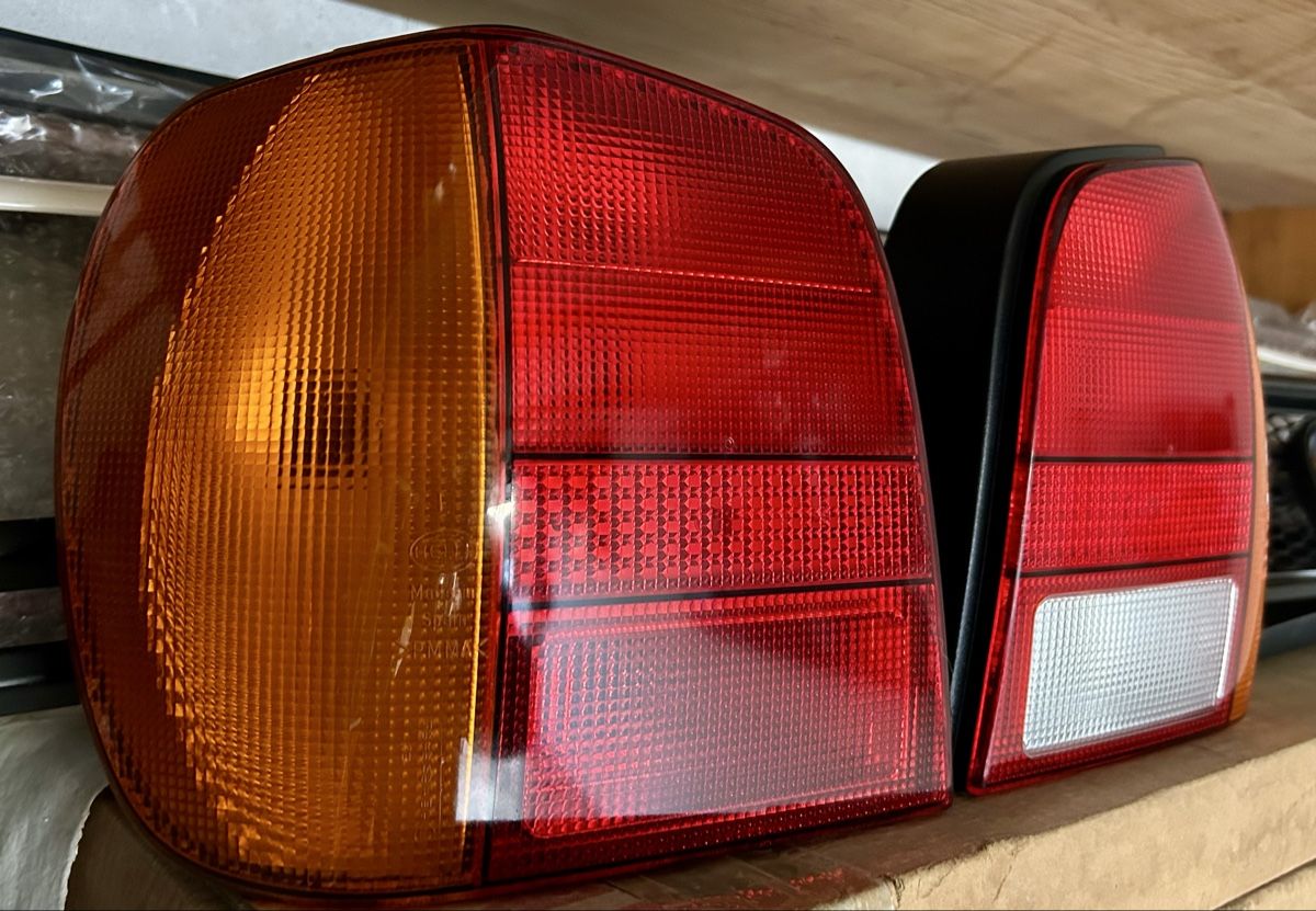 VW Fari: Feux arrières VW Polo – Usato da Fribourg venduto da rs19 1