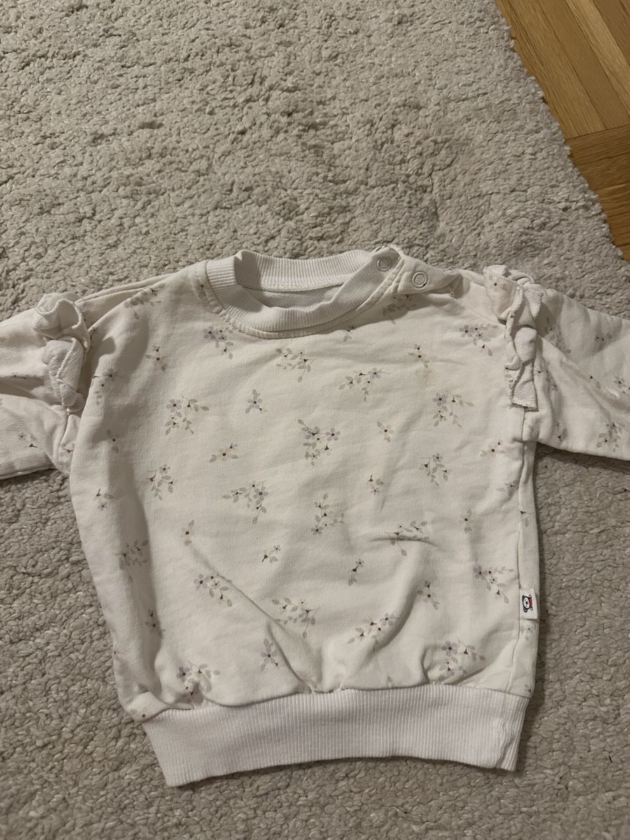 C&A Maglioni & Felpe: Baby girl sweater – Nuovo (secondo la descrizione) da Emmenbrücke venduto da jov_qj5z