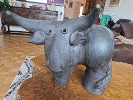 Tierfigur Stier Keramik signiert Dominique Pouchain unikat