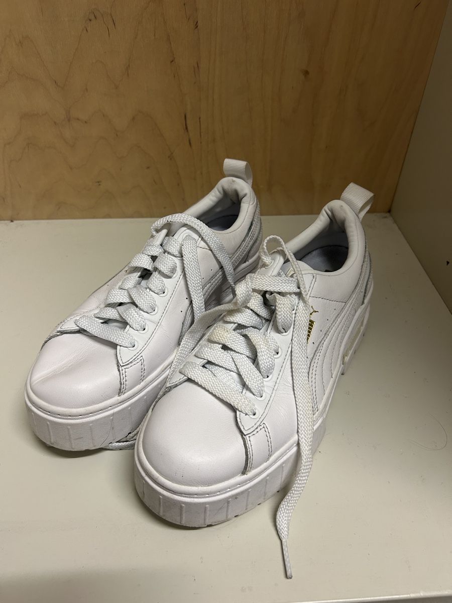Puma Scarpe da donna: Sneaker Puma weiss mit Plateausohle – Usato da Thun venduto da ann_j9cx