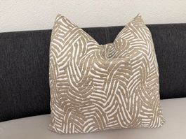 Kissen GUPI beige weiss mit Inhalt 50x50 cm neu