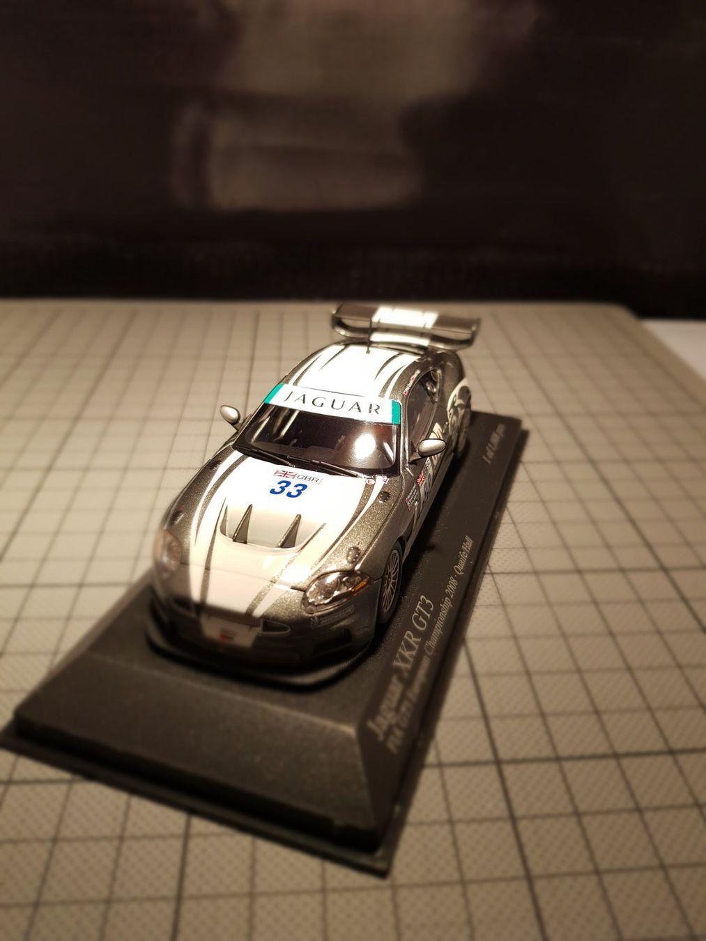 Jaguar Modellini d'auto: Jaguar XKR GT3 championship 2008 – Nuovo e nell'imballaggio originale da Chézard-St-Martin venduto da AlPat-Collections 2