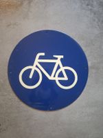 Verkehrsschild Fahrradweg rund blau retro