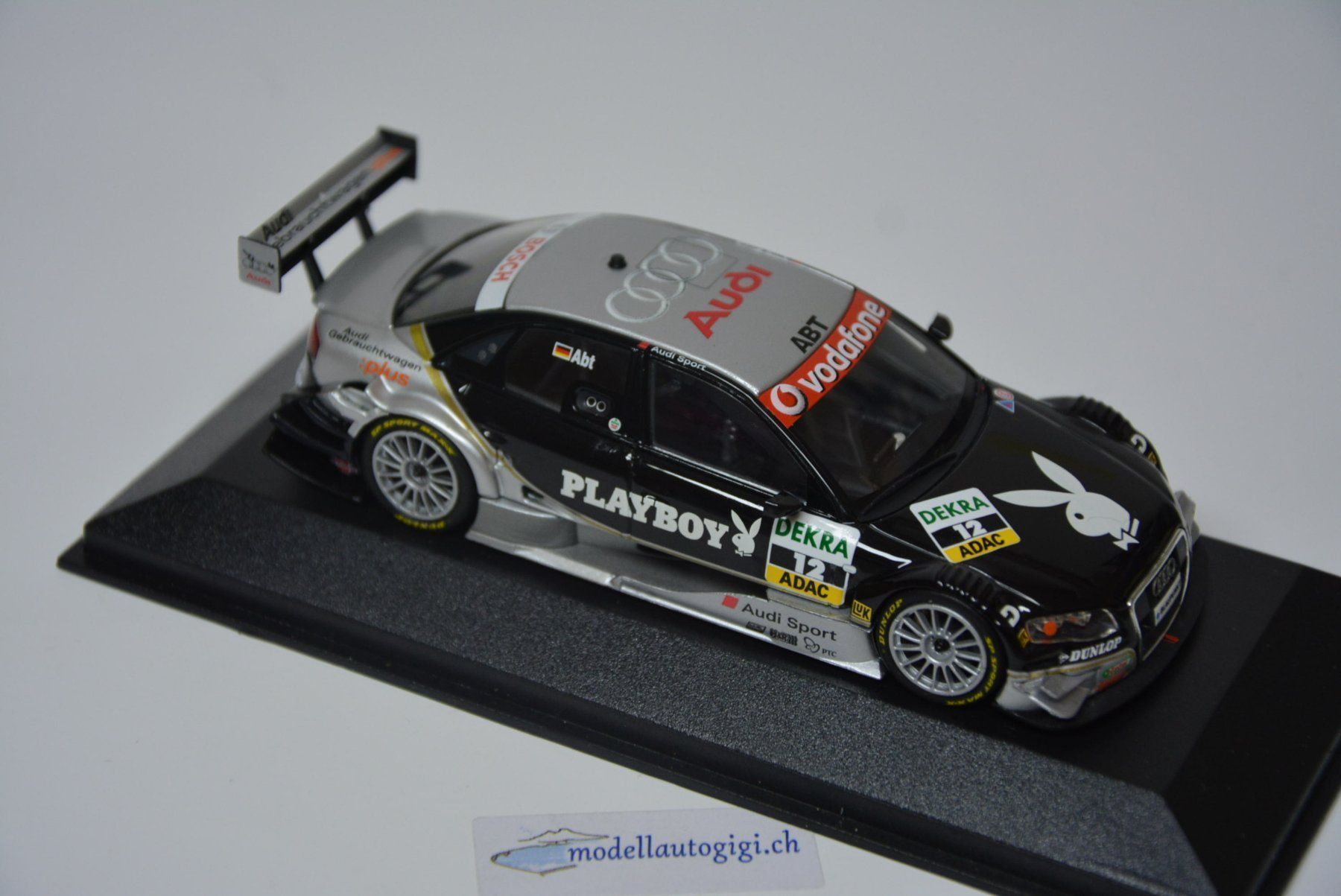 Audi Modellautos: Audi A4 DTM 2006 , Team Phoenix  , 1:43 – Neu und originalverpackt aus Goldach von Feivel9 3