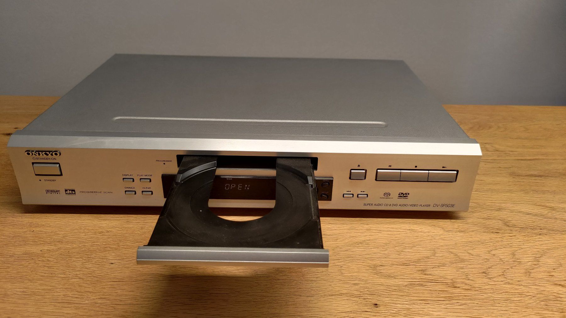 Onkyo Multimediaplayer & Streamer: CD/DVD-Player ONKYO DV-SP503E – Gebraucht aus Basel von langga9 1