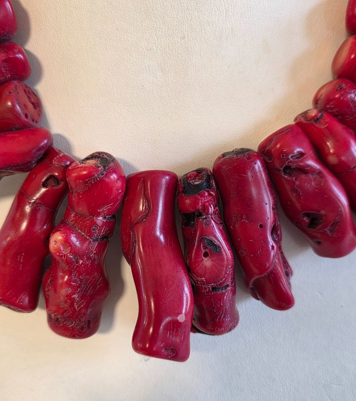 Ketten: Korallenkette rot ungeschliffen – Neu (gemäss Beschreibung) aus Zürich von Bieter04 1
