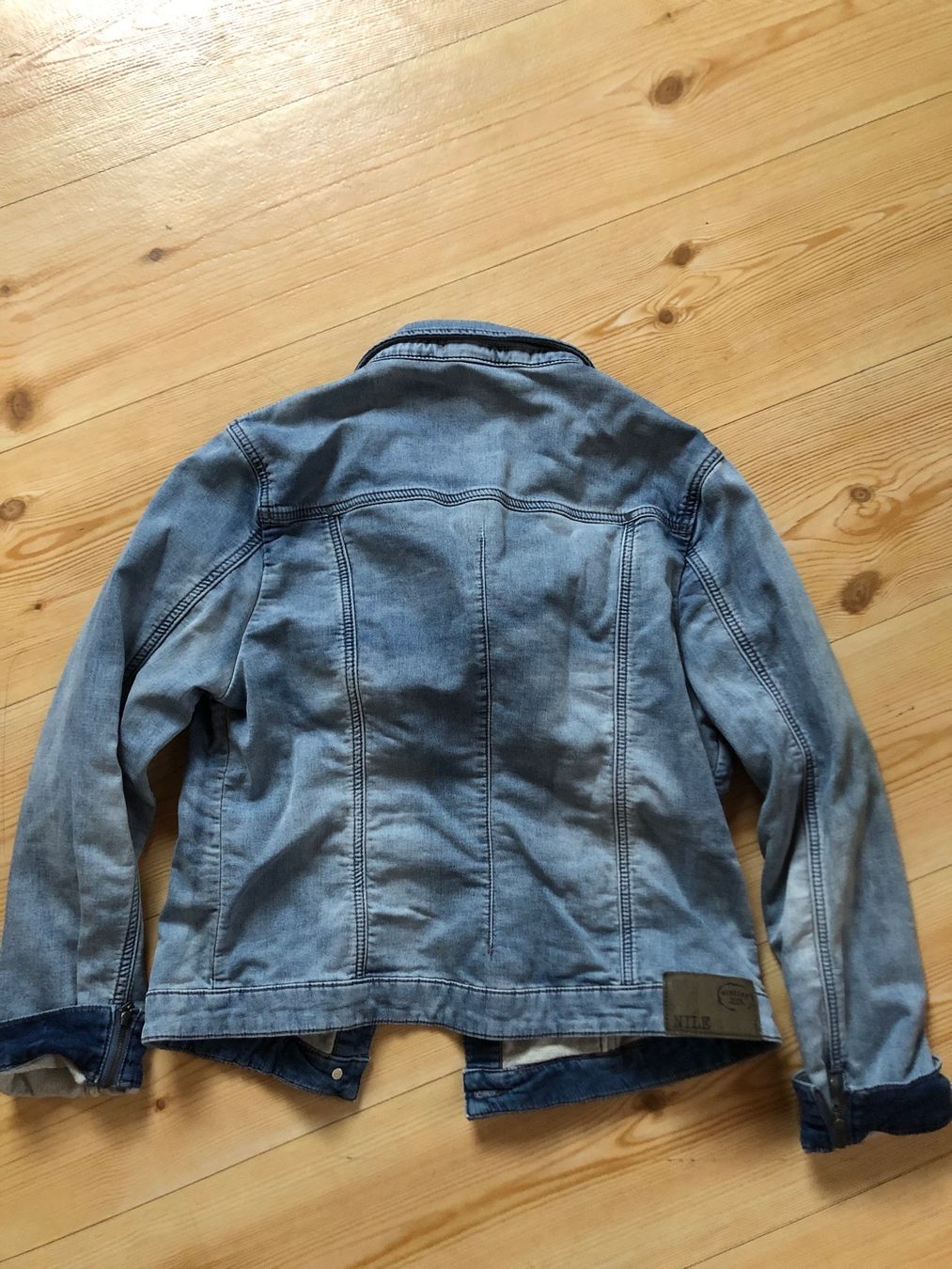 Giacche: Veste en jean bleu – Usato da Bulle venduto da sop_ct6x 2