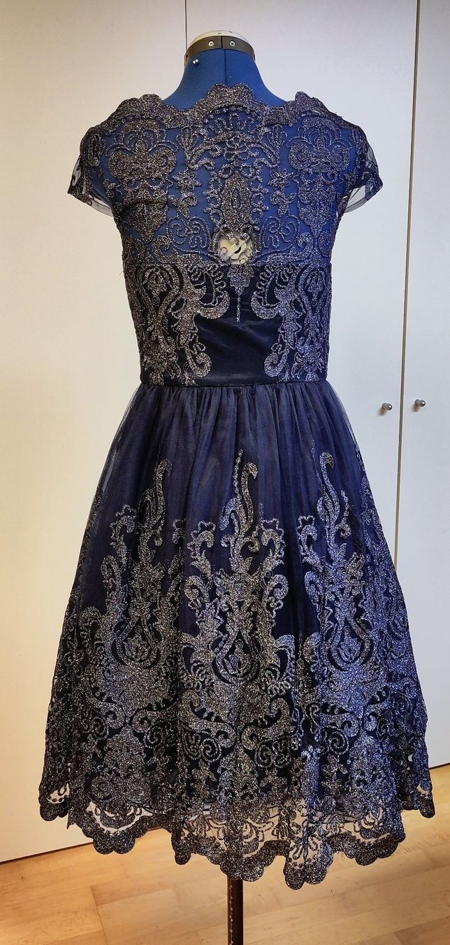 Vestiti: Spitzenkleid von Chi Chi London – Usato da Meilen venduto da Glaussonauten 1