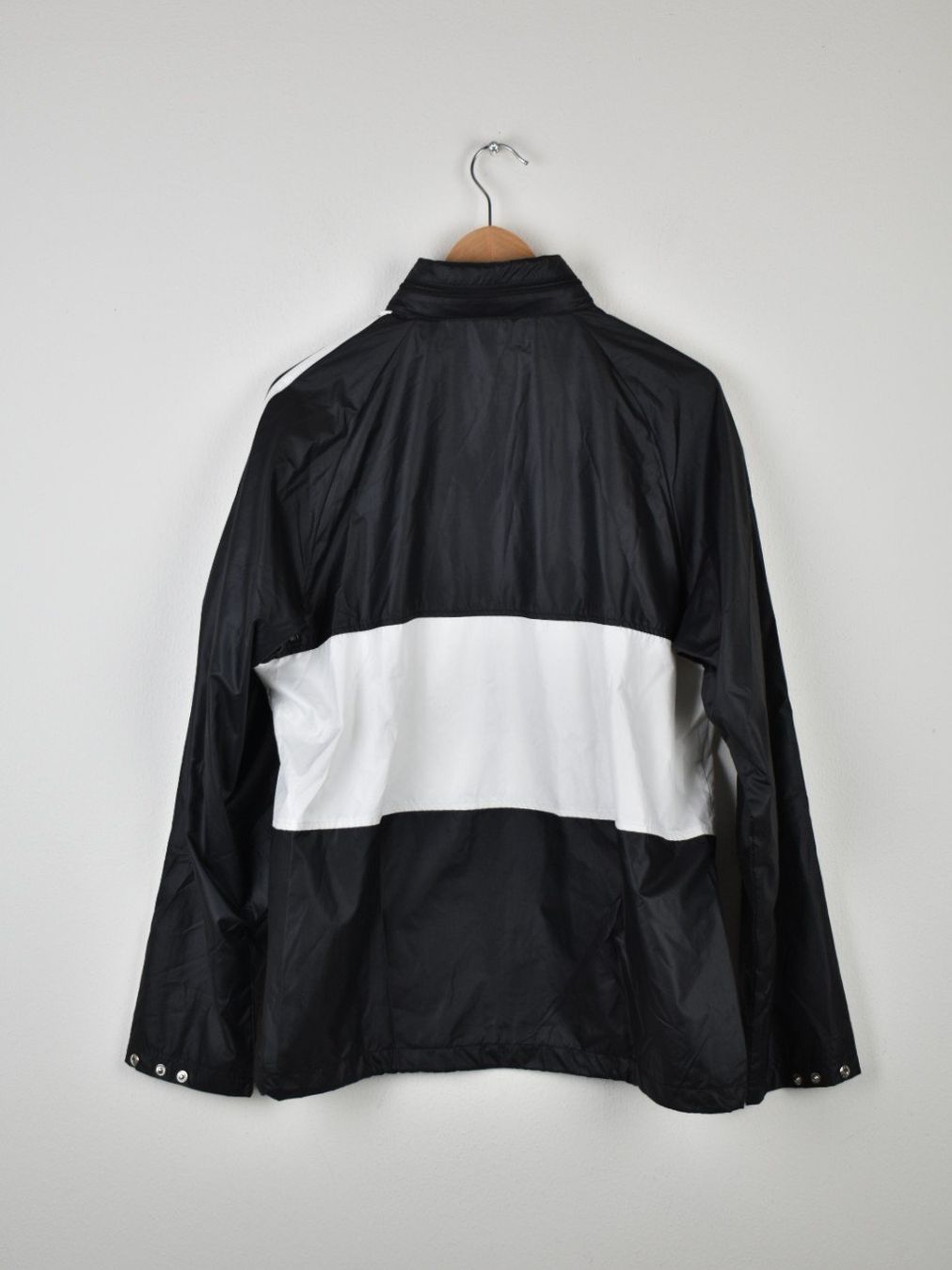 Adidas Jacken: Adidas Windjacke Gr.M, neuwertig – Neu (gemäss Beschreibung) aus Nürensdorf von 2ND_STORY 1