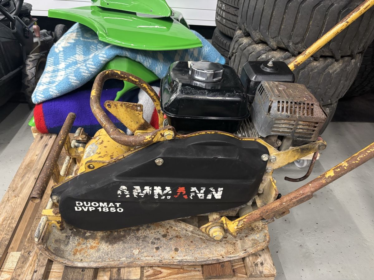 Honda Tutte le macchine: Vibroplatte / Rüttelplatte Ammann Duomat DVP 1850 – Usato da Bretzwil venduto da Mygarage4147 1