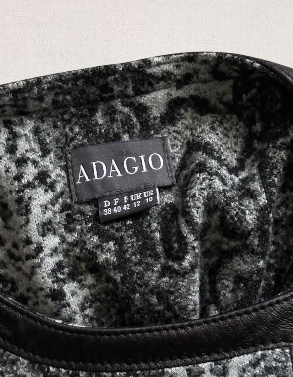Giacche: Adagio Damen Jacke Schlangenmuster – Nuovo (secondo la descrizione) da Wohlen AG venduto da jes_9c79 1