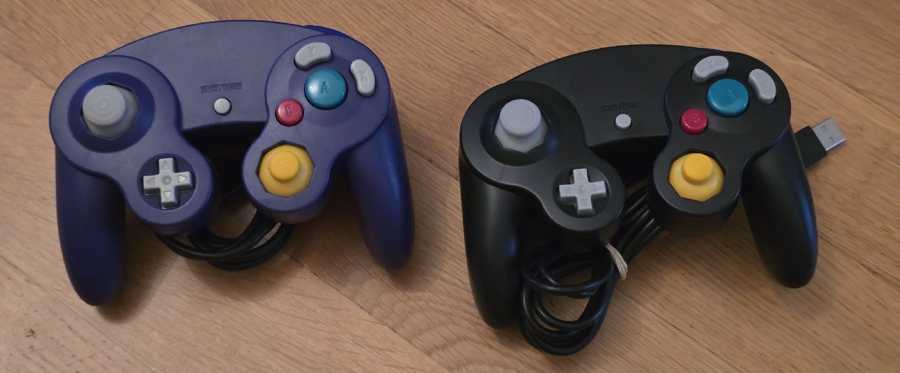 Controller: 2 Manettes GameCube Violettes et Noires USB – Usato da Genève venduto da MariaS2 1