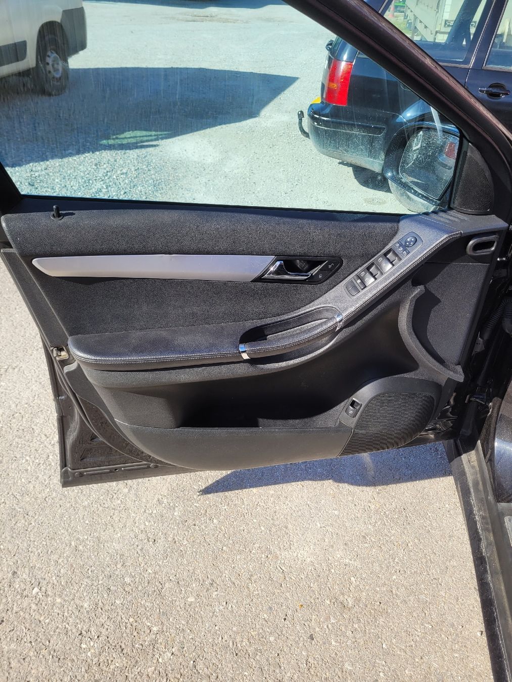 Mercedes-Benz Automobili: Mercedes R Class 320CDI – Difettoso da Constantine venduto da Toni989898 4