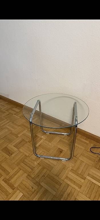 Tische: Kleiner Glastisch modern / Ablagetisch / Wohnzimmertisch – Gebraucht aus Basel von Mawski