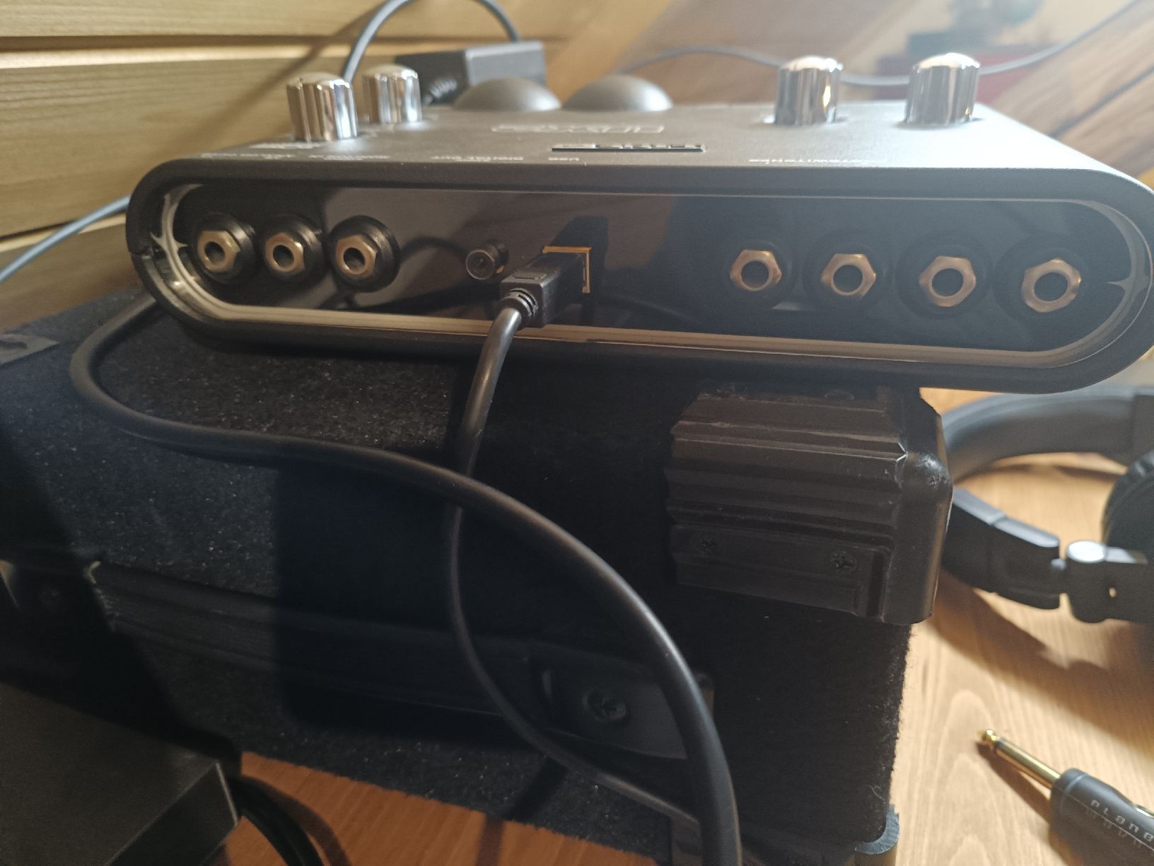 Line 6 Studioequipment: Interface audio Line 6 UX2 avec câble USB – Gebraucht aus Corcelles près Payerne von Mxm02 1