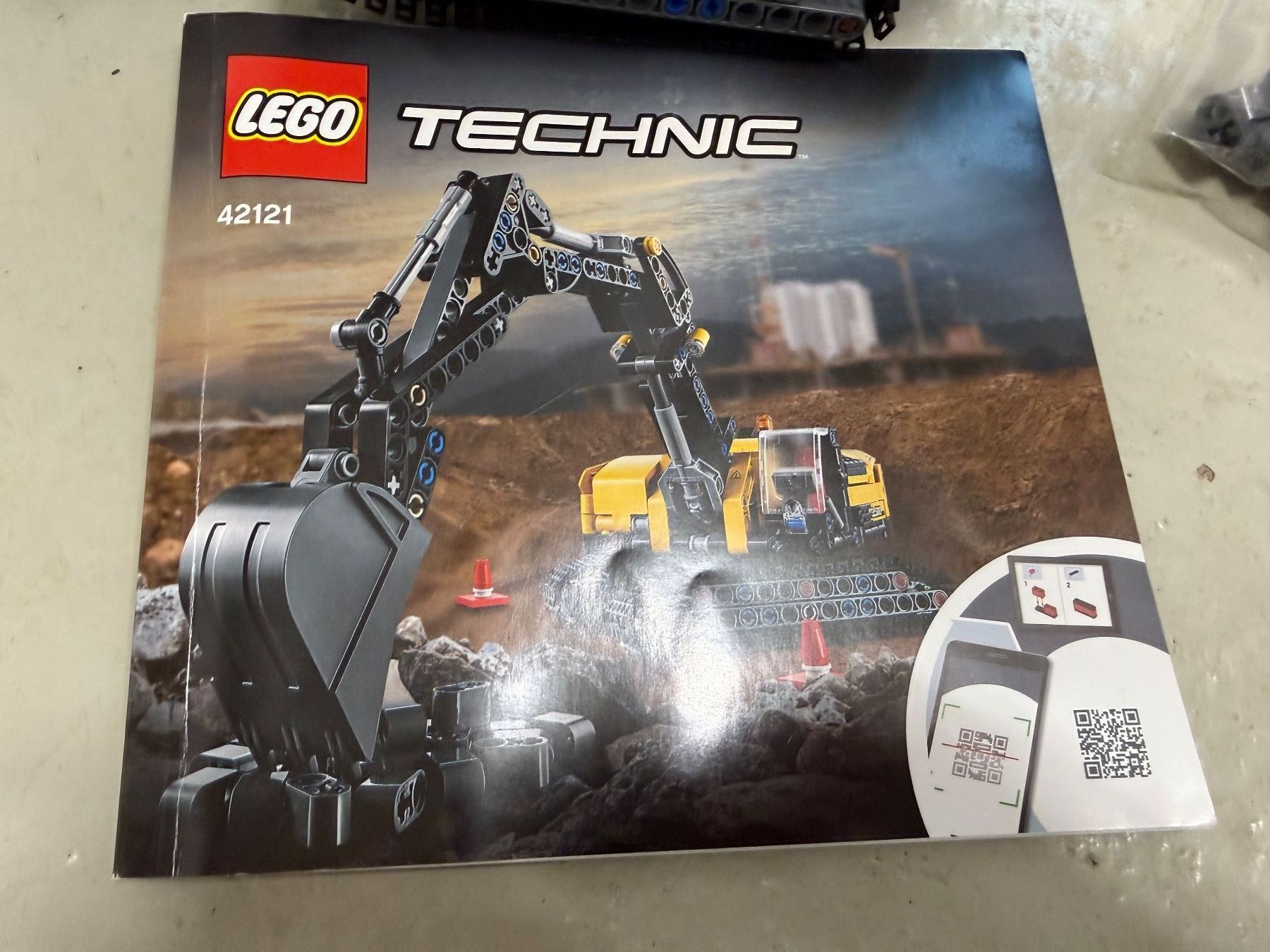 Lego Jouets: Lego Technik Bagger und Krahn +gratis Auto – D'occasion à Winterthur par mj1_kcd8 7