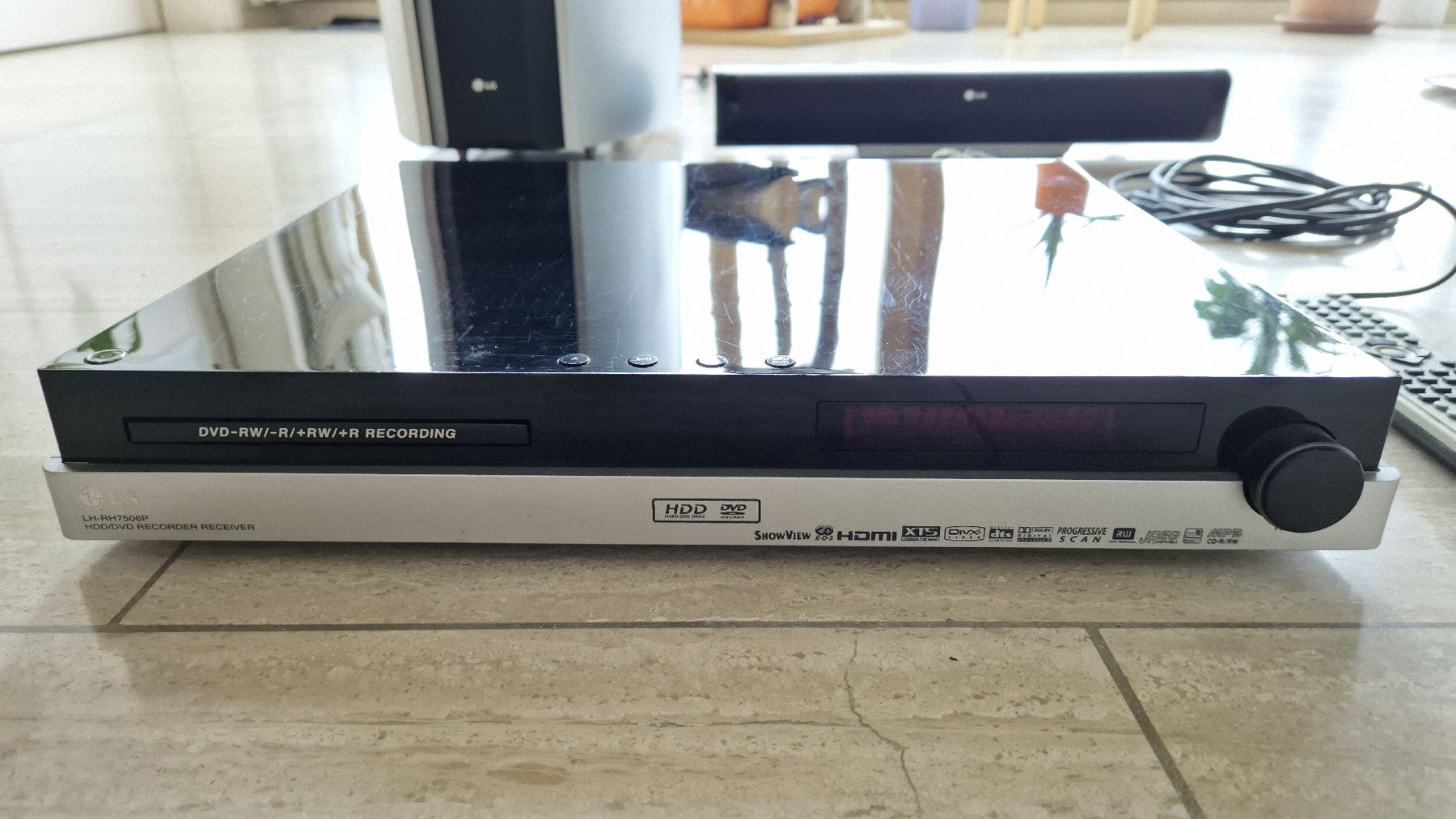 LG Home Cinema: Soundsystem LG – Usato da Appenzell Meister. venduto da Morize98 1