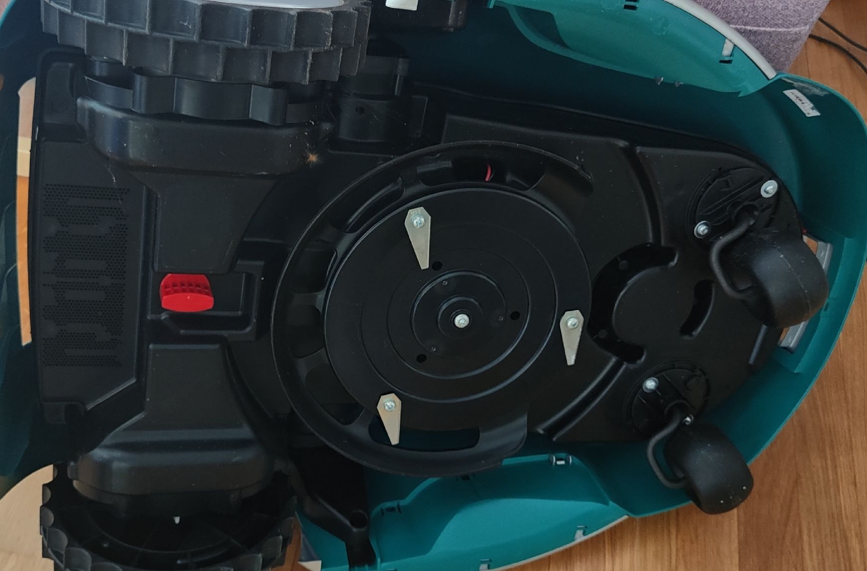 Bosch Tagliaerba: Robot tagliaerba Bosch Indego – Usato da Massagno venduto da Massimo037 6