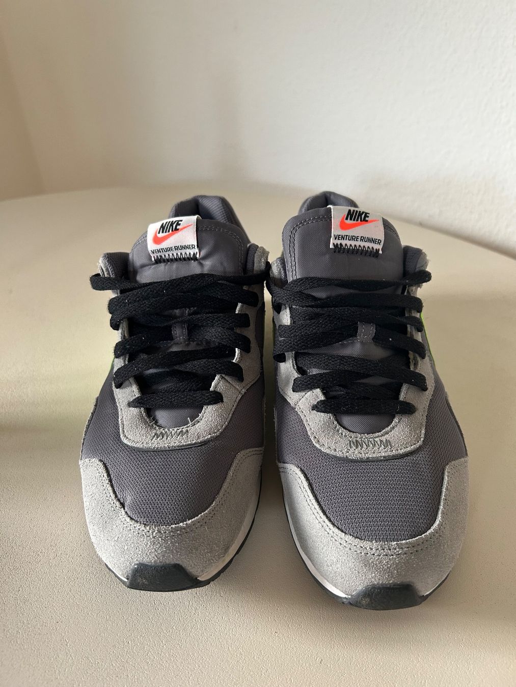 Nike Scarpe da uomo: Wenig getragene Sneaker Nike Venture Runner Gr 44 – Usato da Rorschacherberg venduto da Svebe 2