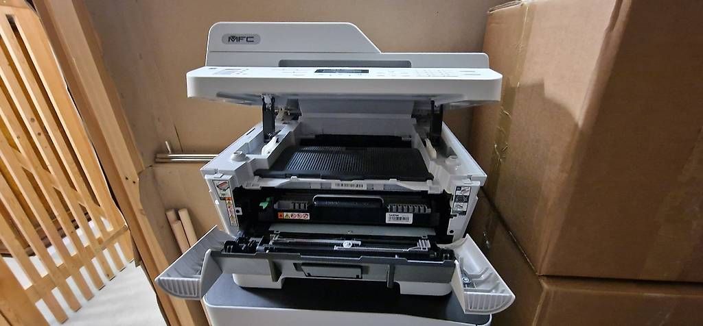 Stampanti: Brother Laser Drucker Multifunktion S/W – Usato da Amriswil venduto da walse66 1
