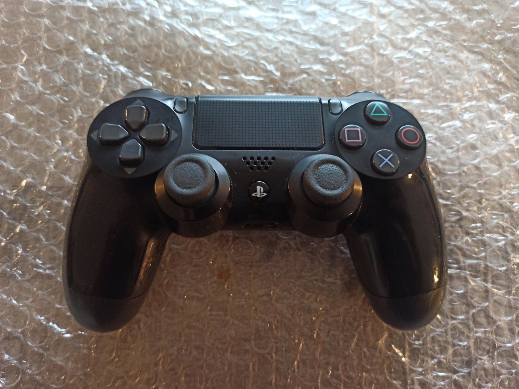 Controller: Original Controller Sony PS4 Wireless DualShock 4  V2 – Usato da Oberweningen venduto da mar_87mx