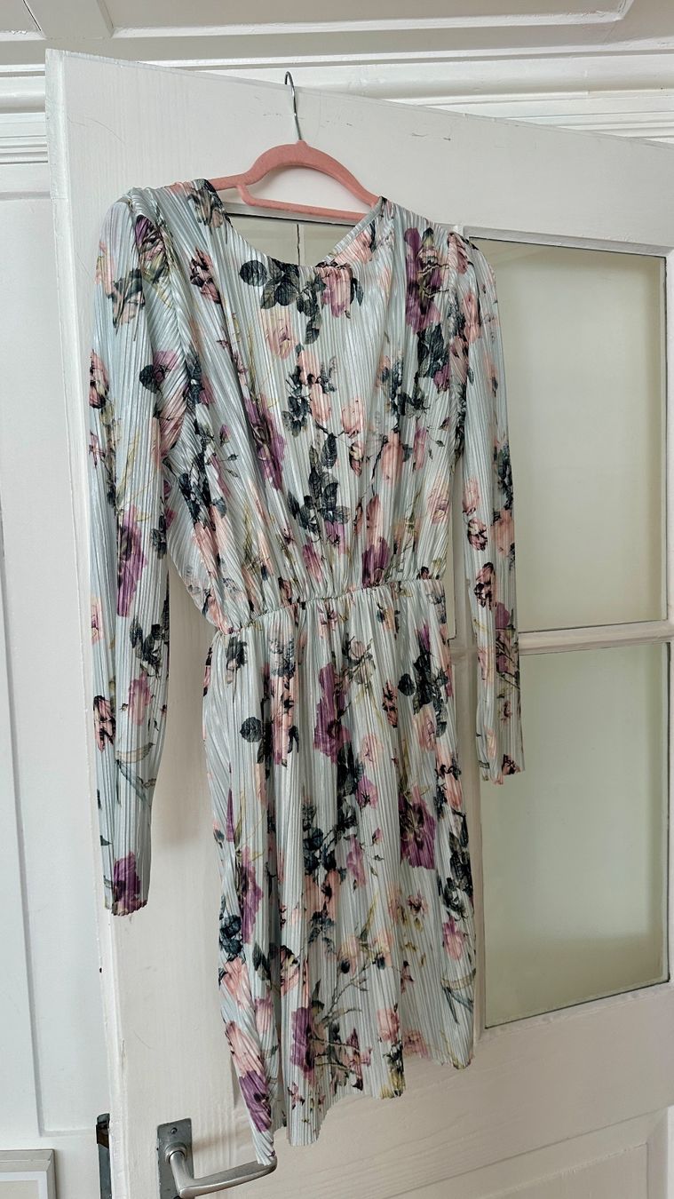 Vestiti: Schönes Sommerkleid – Usato da Chur venduto da sivik 2