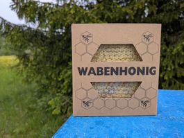 🍯 Naturbelassener Schweizer Wabenhonig – Ernte 2025