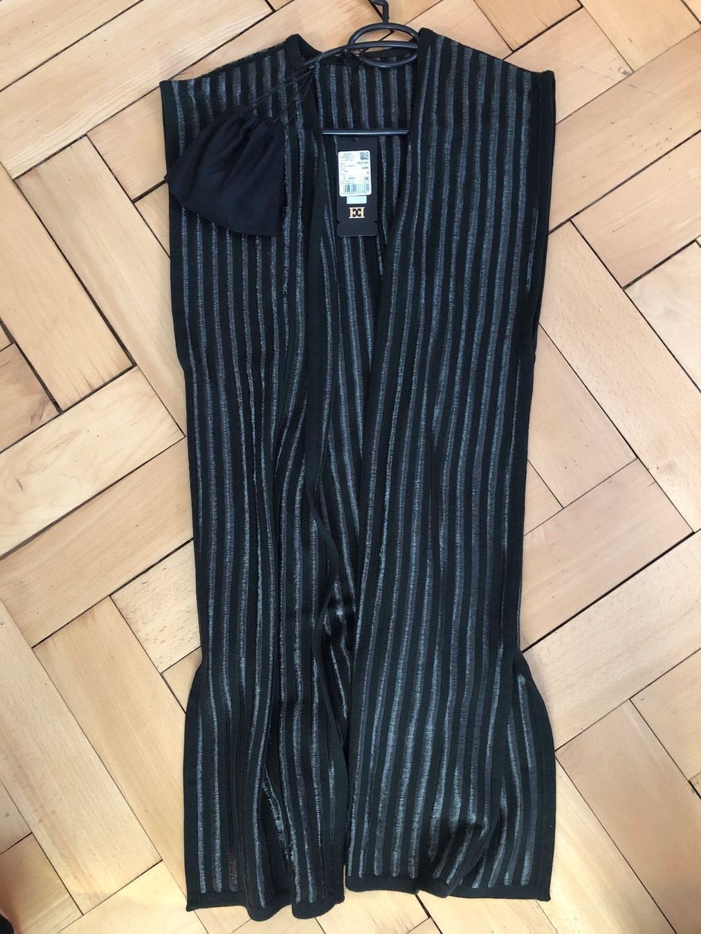 Escada Gilet & Giacche senza maniche: Escada lange Weste schwarz-silber – Nuovo e nell'imballaggio originale da Unterseen venduto da amj_zz7j