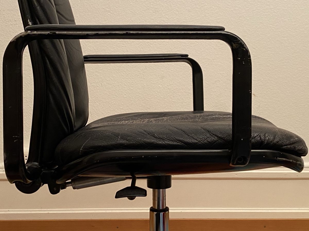 Stühle: SUPPORTO CHAIR Design: Frederick Scott 1976. ICF Milano – Gebraucht aus Zuerich von Coolthing 7