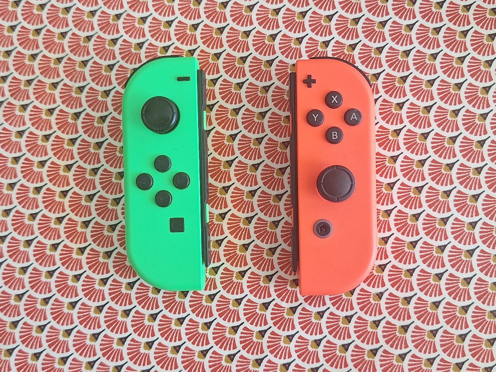 Nintendo Controller: Joy-Cons Nintendo Switch  – Usato da Genève venduto da ale_7l66
