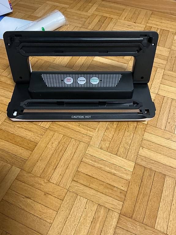 Elettrodomestici da cucina: Vakuumiergerät – Usato da Regensdorf venduto da rava11 1