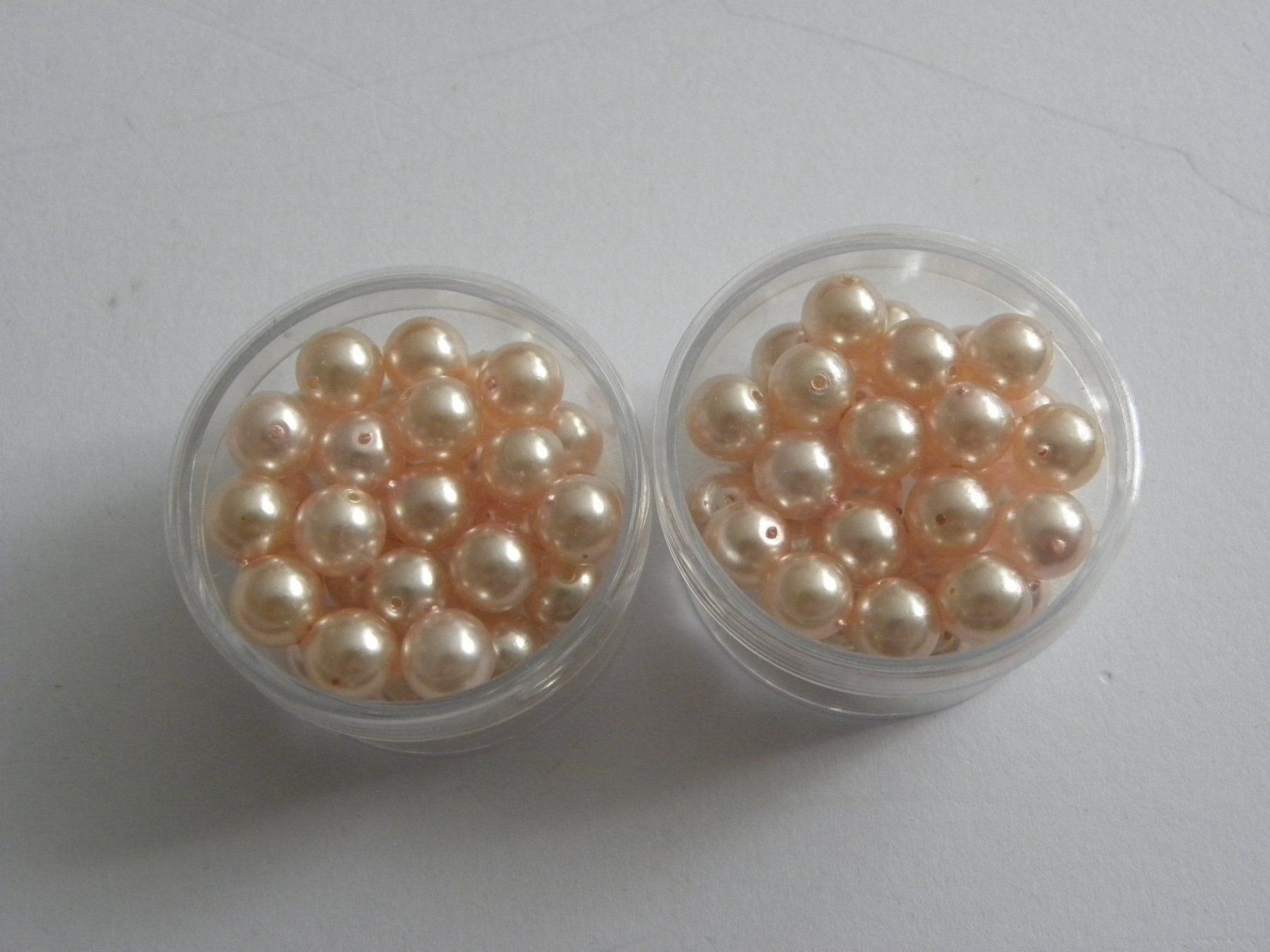 Perlen (unechte): Glaswachsperlen 8mm, 50 Stück – Neu und originalverpackt aus Walterswil SO von Jerry_maus