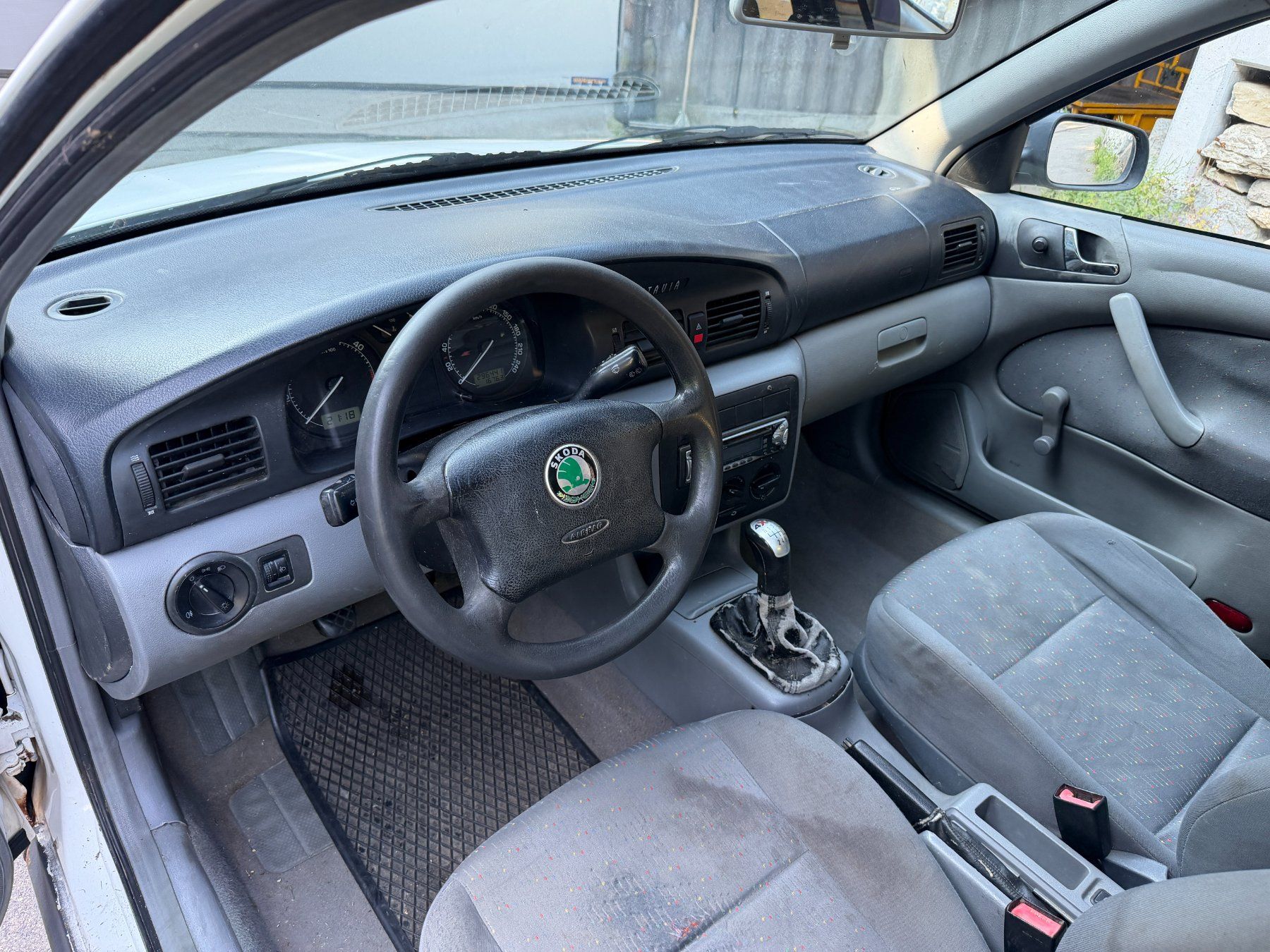 Skoda Automobili: SKODA OCTAVIA 1.9 TDI 4X4 – Difettoso da Adelboden venduto da Tonner 5