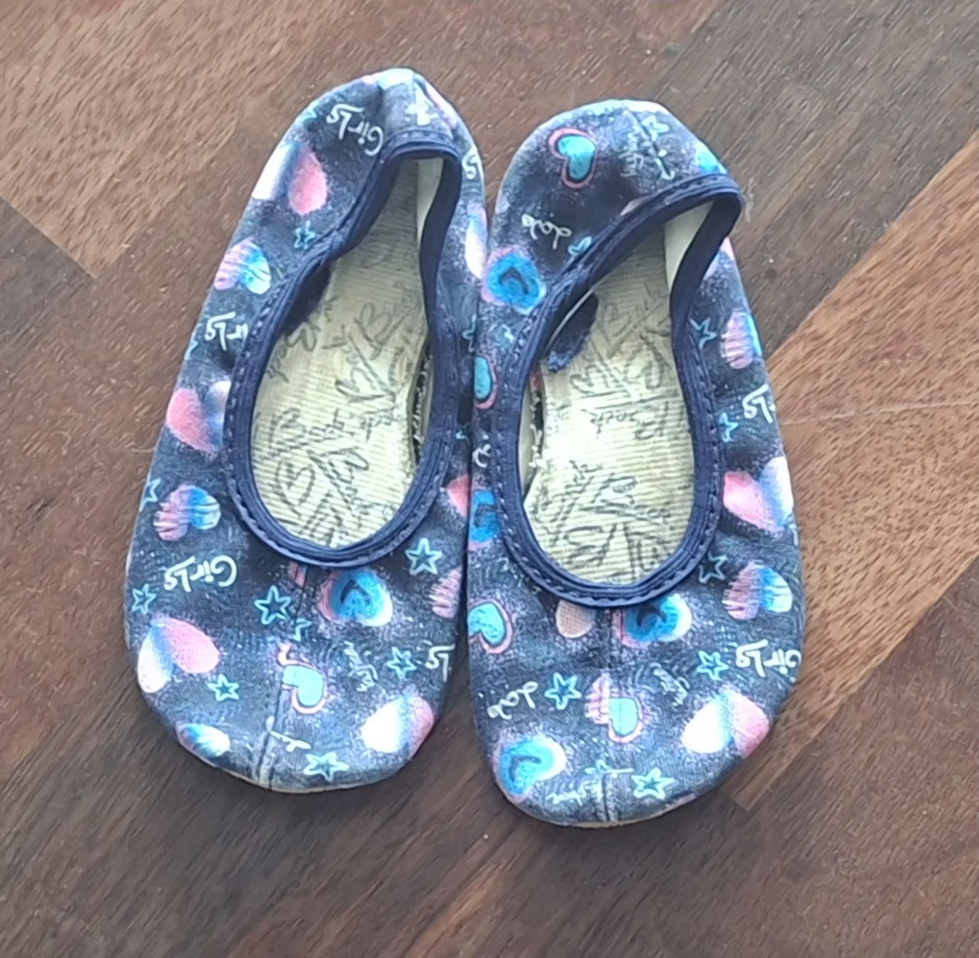 Schuhe für Jungen: 5 Schuhe Grösse 27 – Gebraucht aus Thun von SiHoSt 6