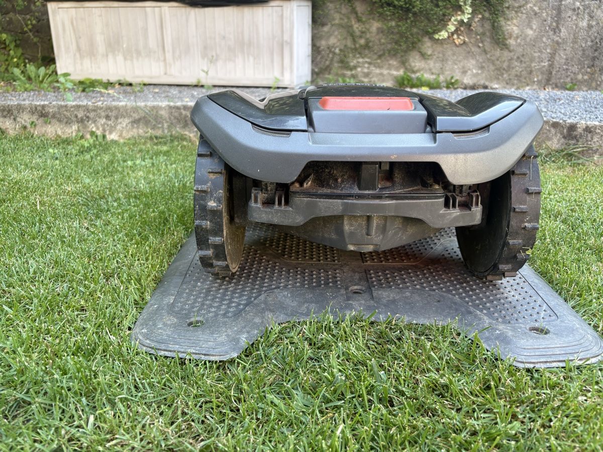 Husqvarna Tagliaerba: Husqvarna Automower 305, Rasenroboter – Usato da Jona venduto da DemianR 2