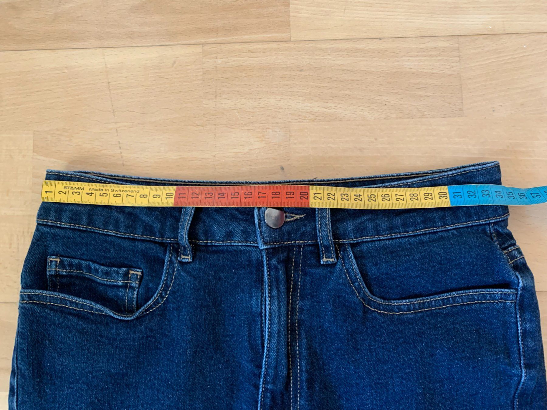 Jeans: Monoprix Damen Jeans Hose, Gr. 36, Blau – Usato da Worb venduto da farben20zauber 4