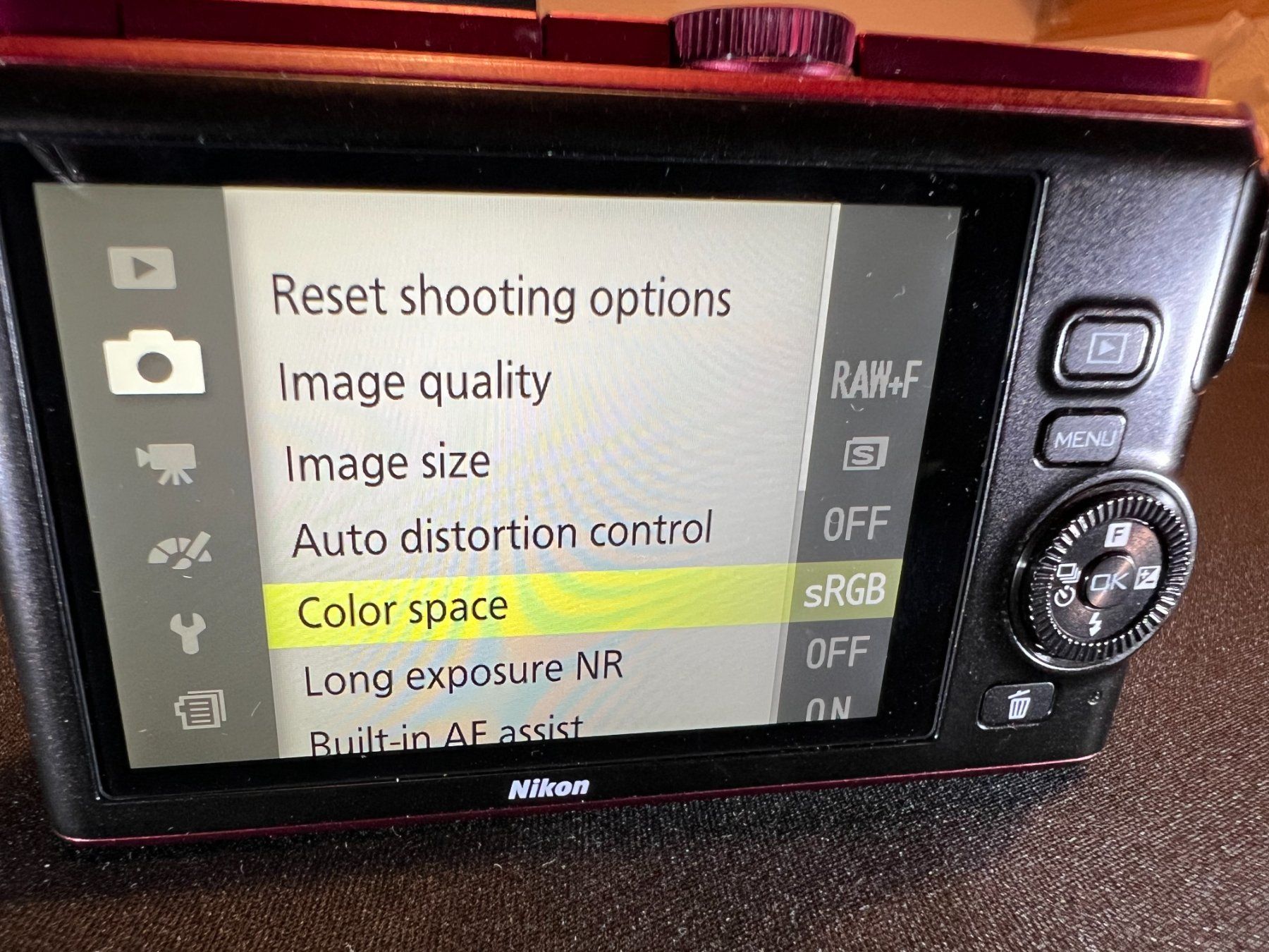 Nikon Kamera: Nikon 1 J3 mit zwei Objektiven – Gebraucht aus Uster von Stoessda 4