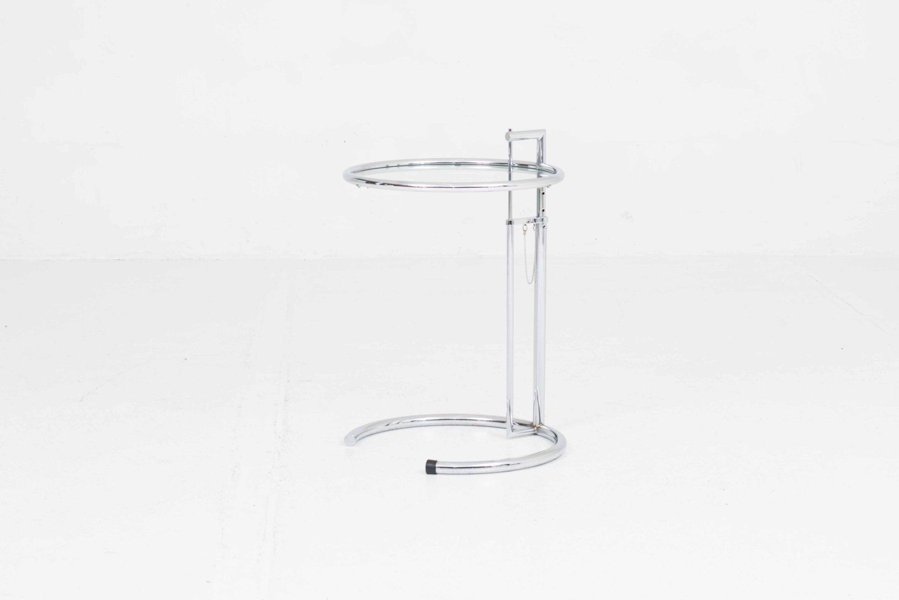 Classicon Tische: ClassiCon Adjustable Table E.1027 von Eileen Gray – Gebraucht aus Zürich von STUZH38 2