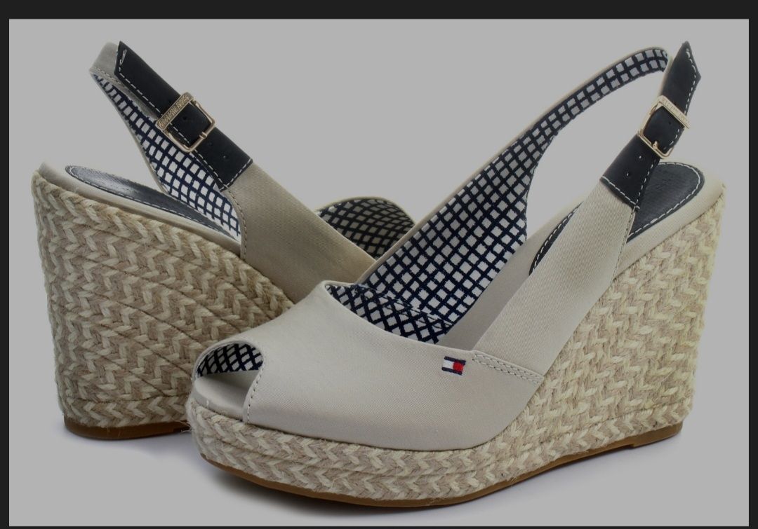 Tommy Hilfiger Scarpe da donna: Tommy Hilfiger Espadrille Wedges - Size 38 – Usato da Watt venduto da Tomaf