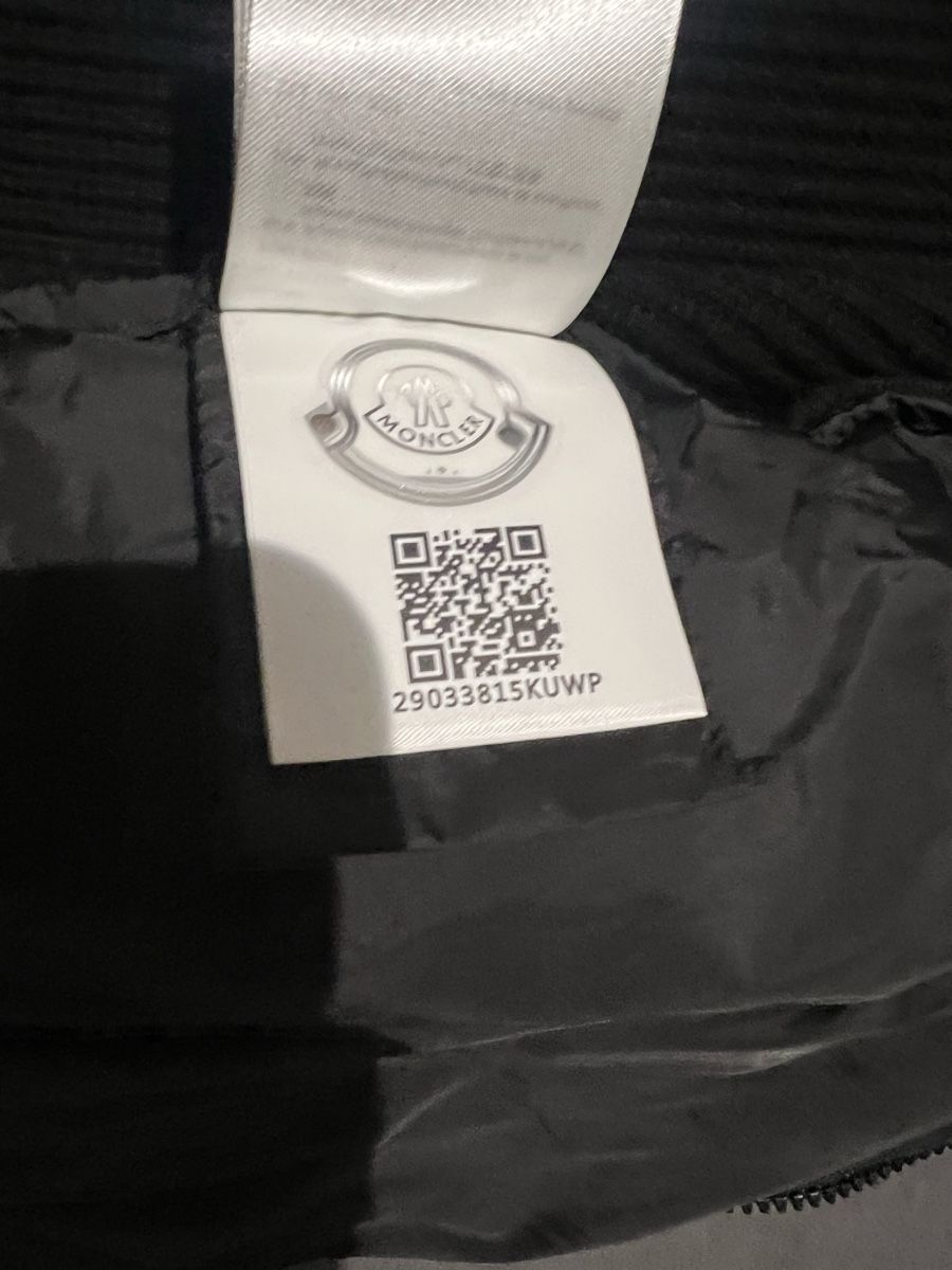 Moncler Giacche: Original Moncler Cardigan M – Usato da Zürich venduto da Walllstreet 2