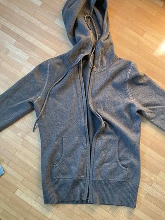 reines cashmere jäckli mit kapuze
