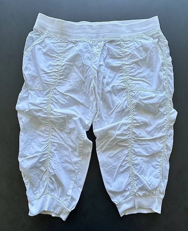 Pantalons: Chicorée 3/4 Hose weiss – D'occasion à Berg TG par Viper9