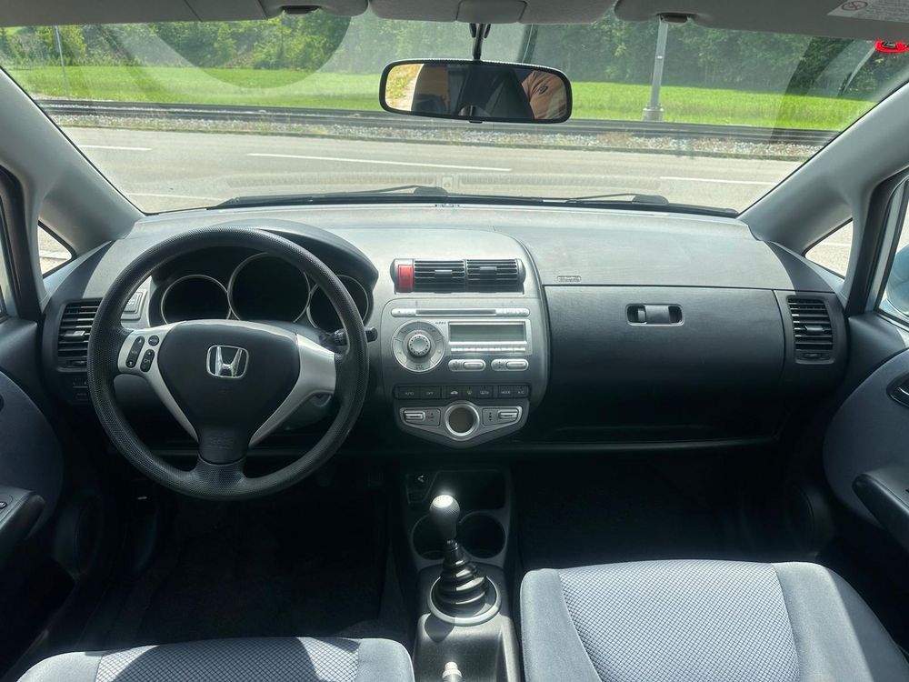 Honda Automobili: Honda Jazz  1.4,mit rest MFK,Sehr Sparsam,Klima,Sehr gut – Usato da Wängi venduto da AA3 7