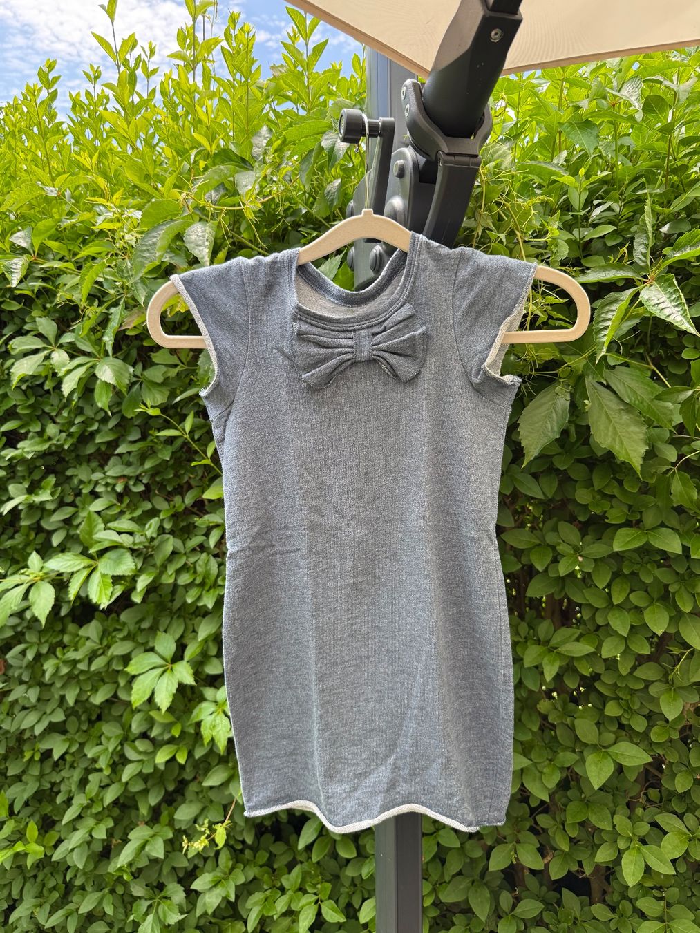 Vestiti & Gonne: Zwei süsse Kinderkleider, Gr.104 – Usato da affoltern am albis venduto da taug 2