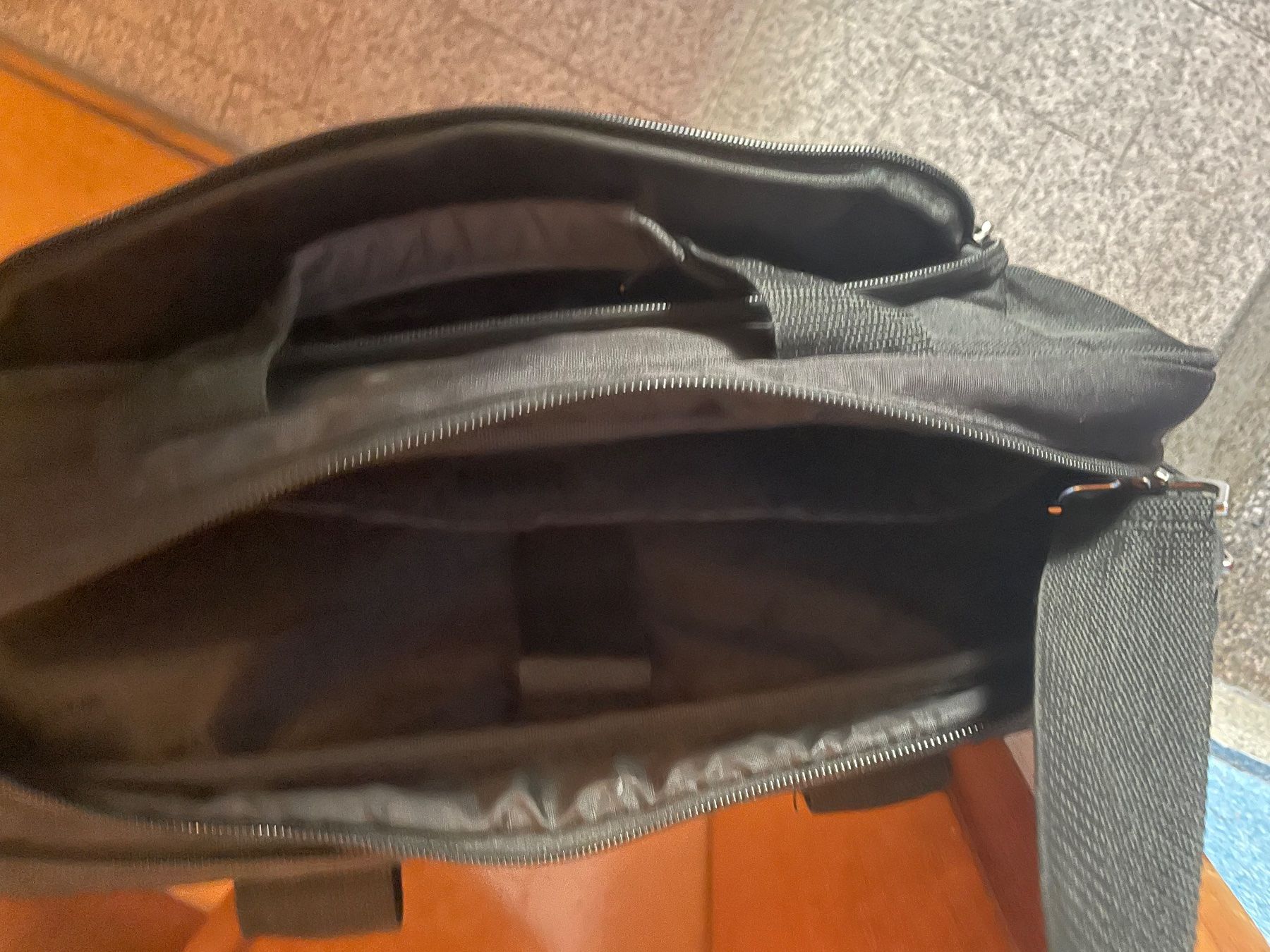 Koffer & Taschen: Aktentasche – Gebraucht aus Biberist von LASCHINDELEGI 1